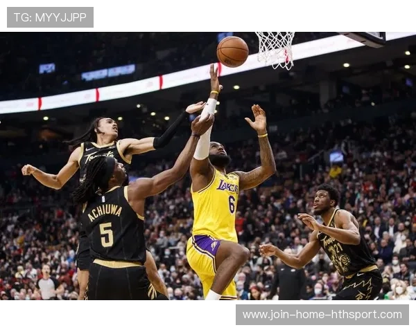 詹姆斯沟通机制改进见效,打造高效团队协作新风尚 詹姆斯沟通机制改进见效,打造高效团队协作新风尚