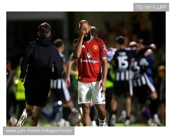 足球比赛中点球后心理博弈成赛场关键 足球比赛中点球后心理博弈成赛场关键